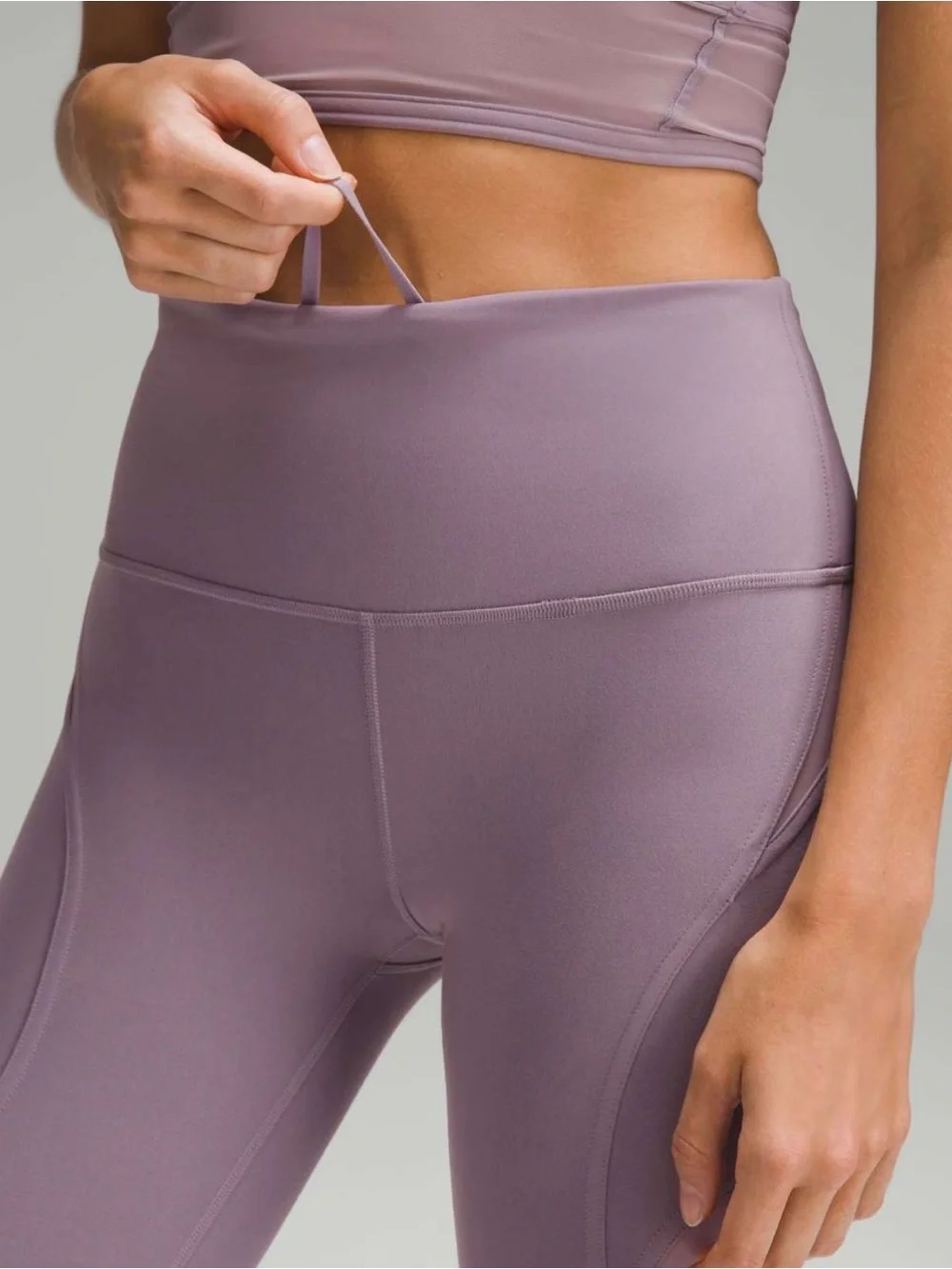 Lululemon Wunder Train Mesh Panel High-Rise Tight in Violet Verbena Size 4